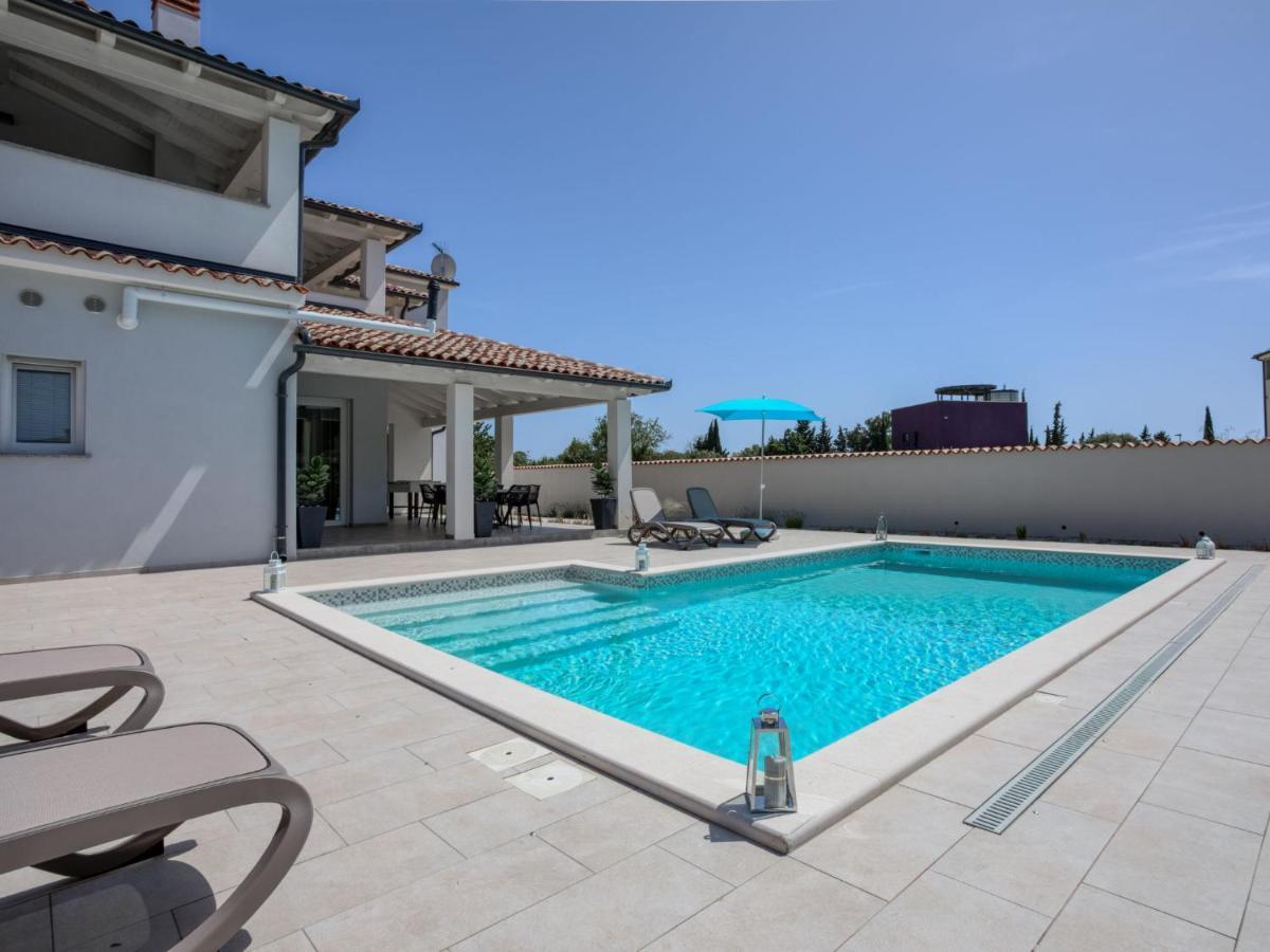 Villa Dream House By Interhome Pula Exterior photo